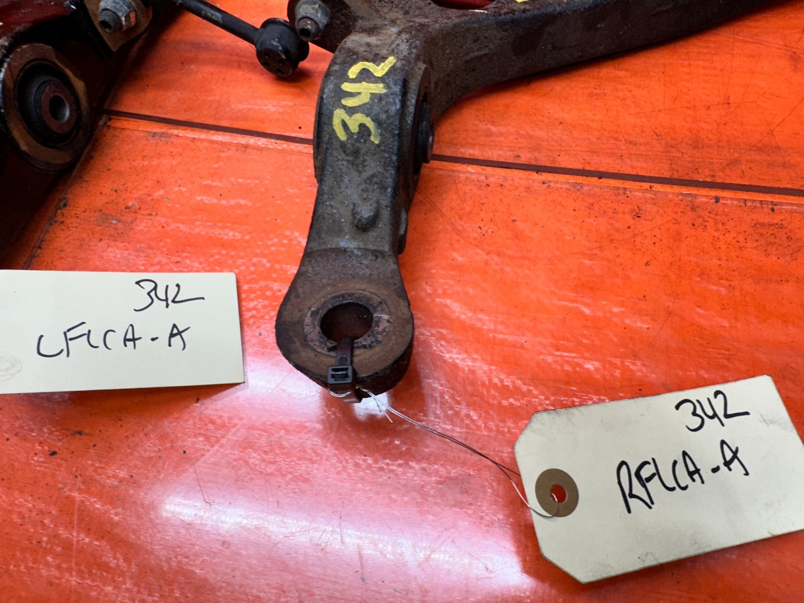 04-08 ACURA TSX 4D LEFT & RIGHT FRONT LOWER CONTROL ARMS DRIVER PASSENGER #3425