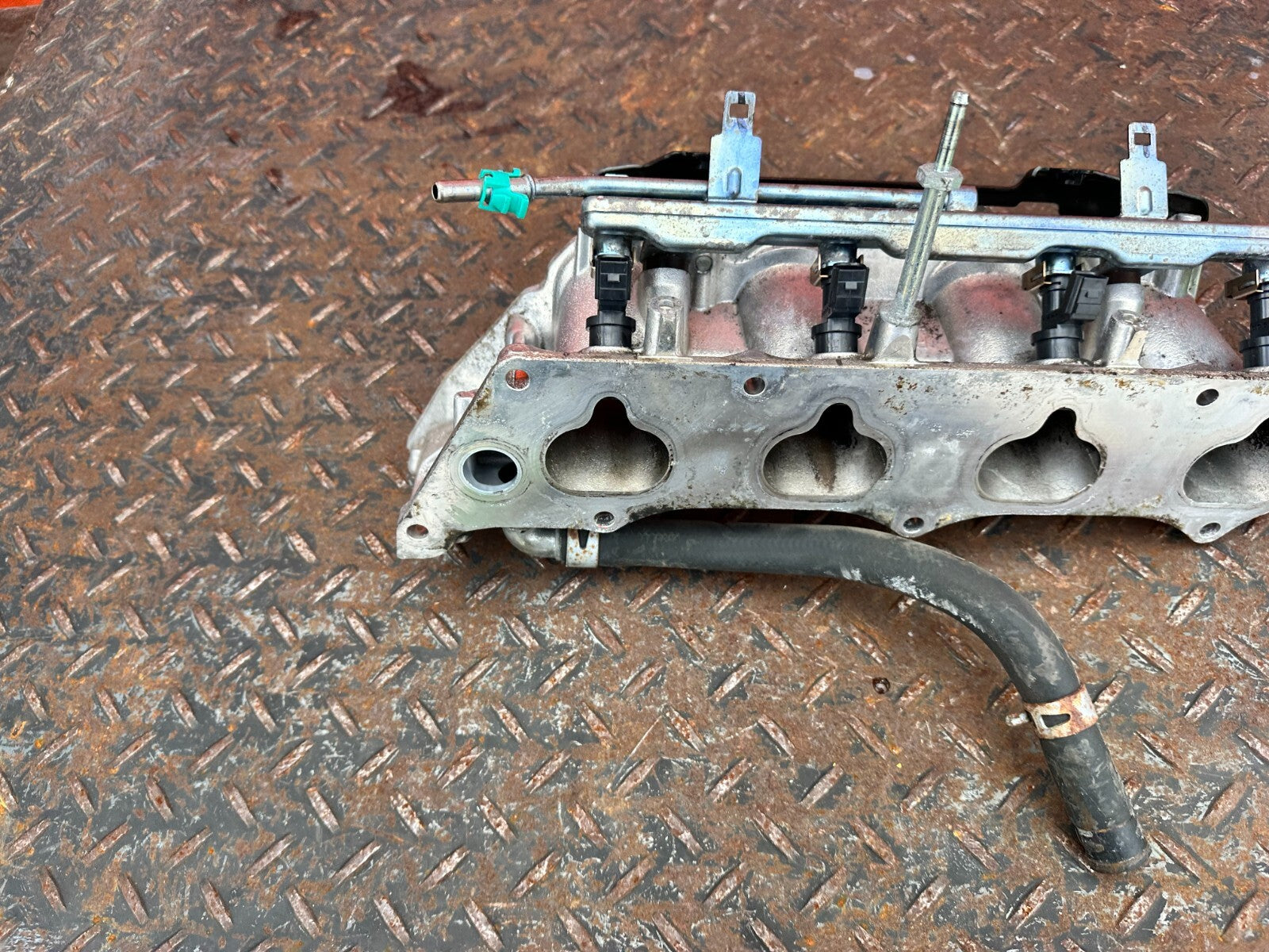 09 14 ACURA TSX 2.4L   K24Z3 FUEL RAIL W/ FACTORY FUEL INJECTORS   OEM #2797