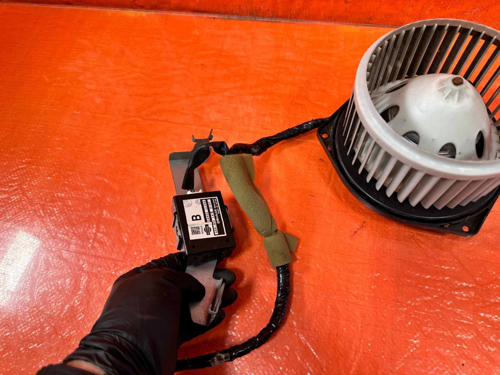 08 15 INFINITI G37 & Q60   HVAC AIR CONDITIONING AC BLOWER MOTOR   OEM 3201
