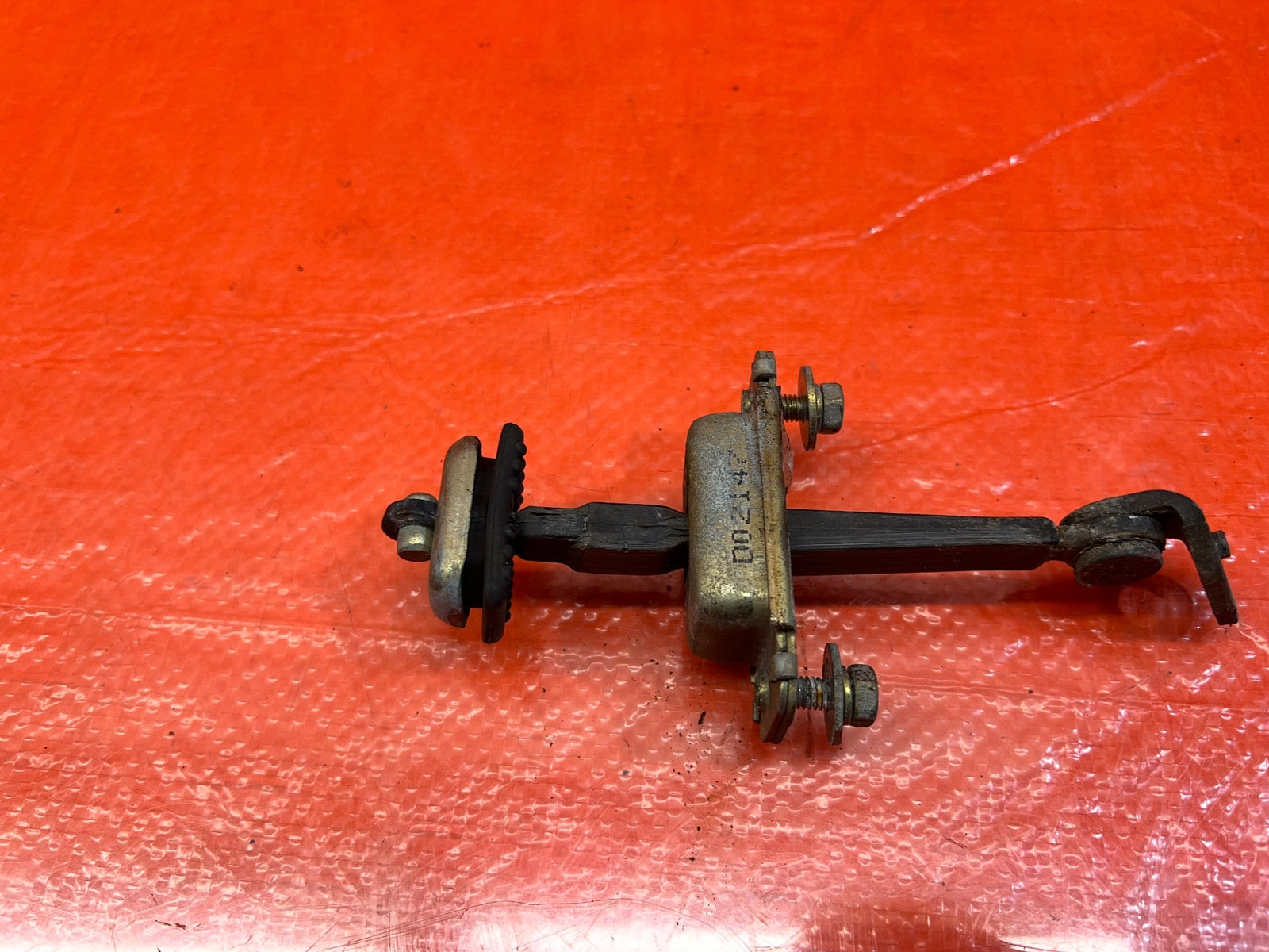 98 02 HONDA ACCORD SEDAN   DRIVER LEFT REAR DOOR CHECKER HINGE ARM STOPPER OEM6