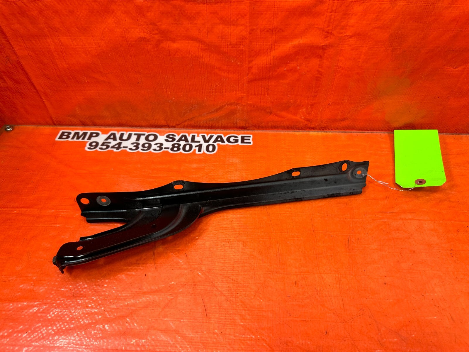 02 10 LEXUS SC430   BRACKET   OEM #2618
