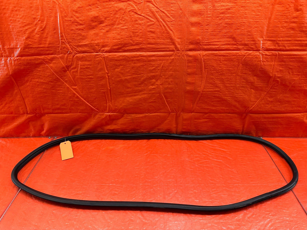 LANCER EVOLUTION X EVO 10 CHASSIS TO DOOR OPEN TRIM WEATHER STRIP RIGHT REAR 2140