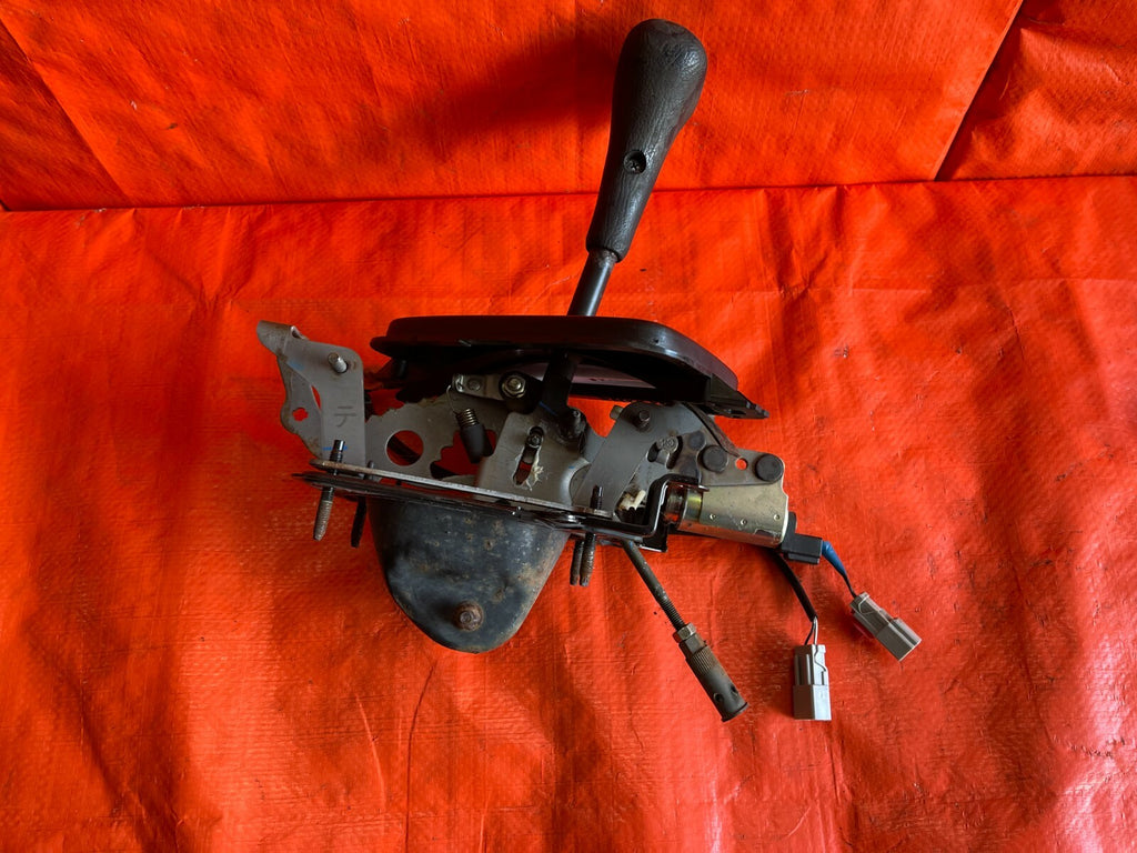 94 01 ACURA INTEGRA   AUTOMATIC TRANSMISSION   GEAR SHIFTER SELECTOR SELECT OEM5