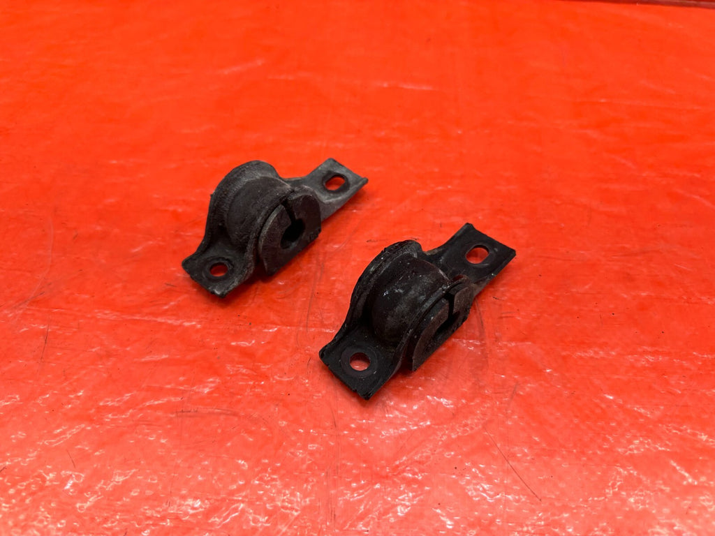 02 05 HONDA CIVIC SI EP3 HATCH REAR SWAY BAR MOUNTING BRACKET & BUSHINGS OEM 1874