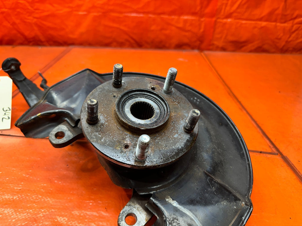 04-08 ACURA TSX 4D 2.4L K24A2 LEFT FRONT DRIVER STEERING KNUCKLE SPINDLE HUB 3424