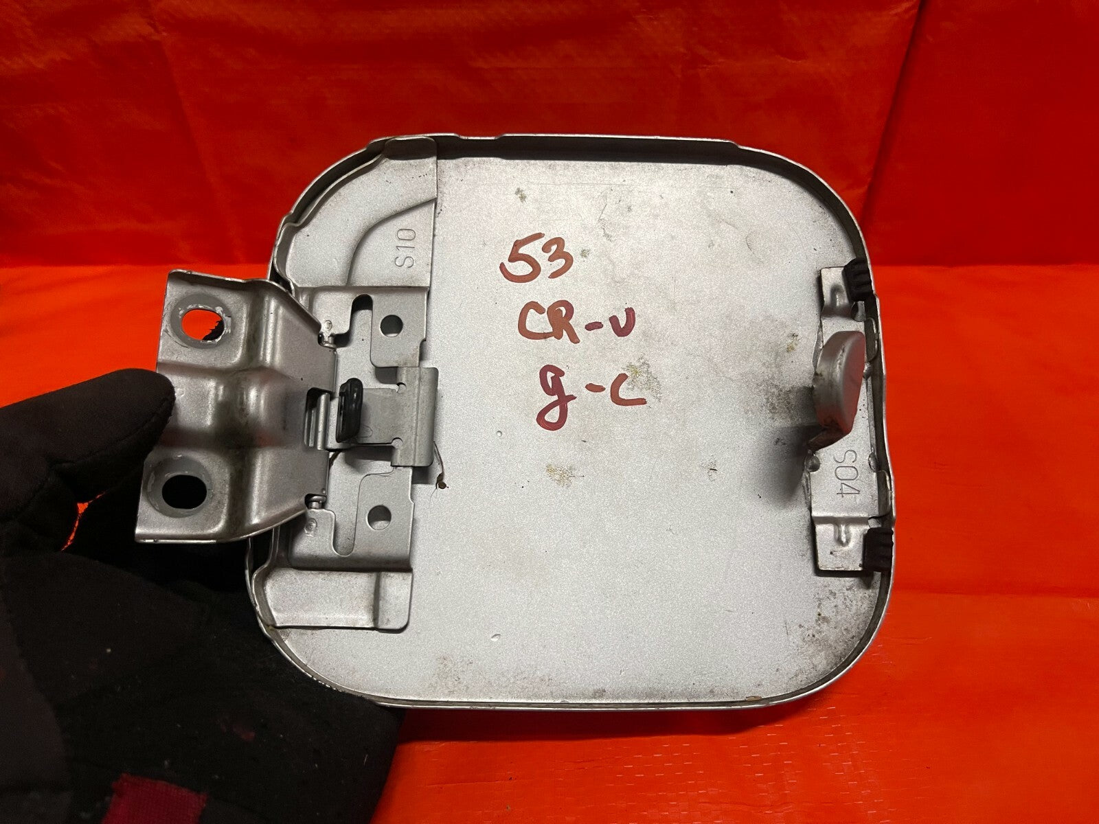 97 01 HONDA CR V CRV   GASOLINE GAS FUEL LID COVER TRIM   SILVER COLOR   OEM OE6