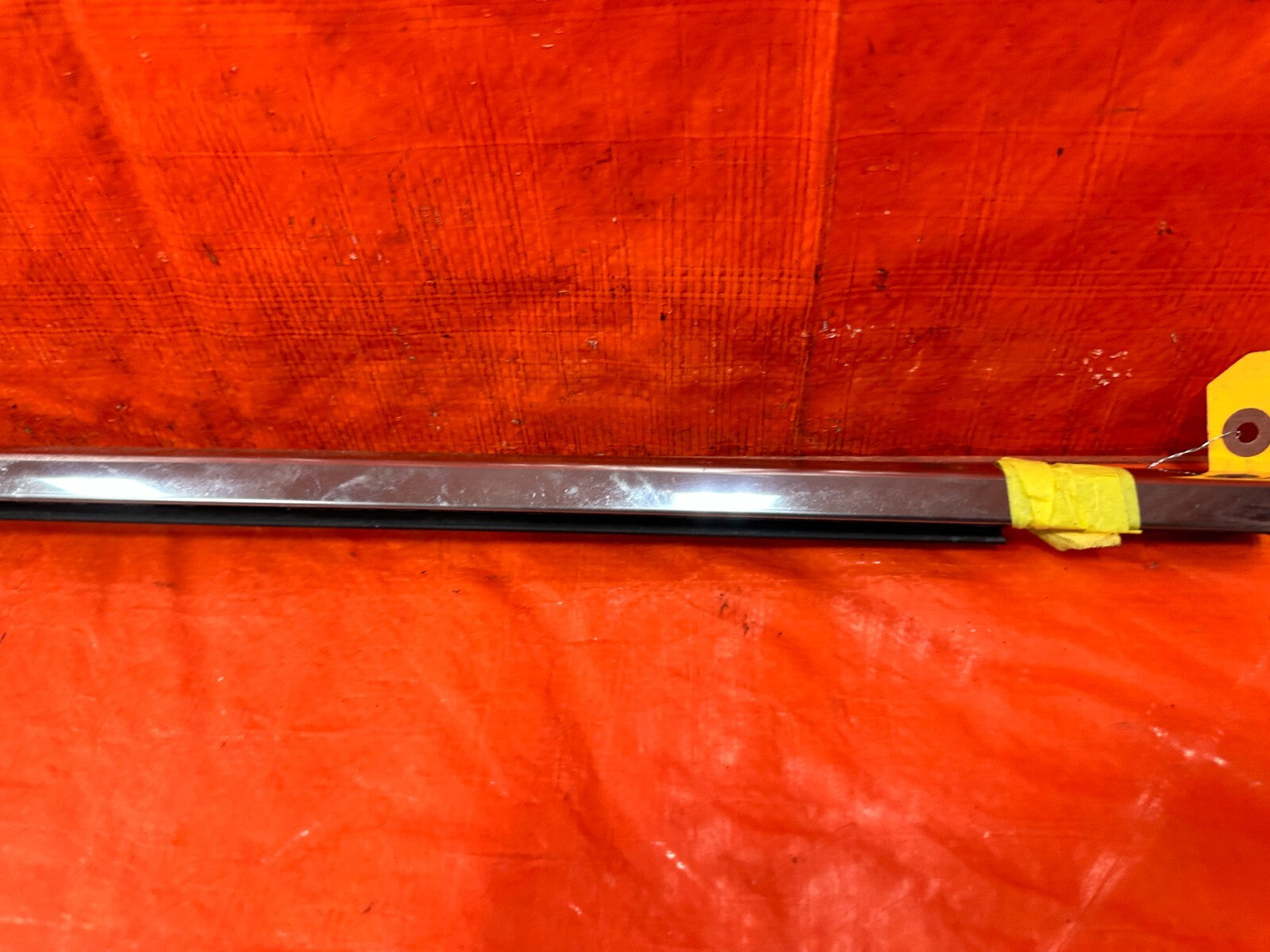04 08 ACURA TSX DRIVER LEFT FRONT EXTERIOR WINDOW GLASS TRIM   OEM FACTORY #2912