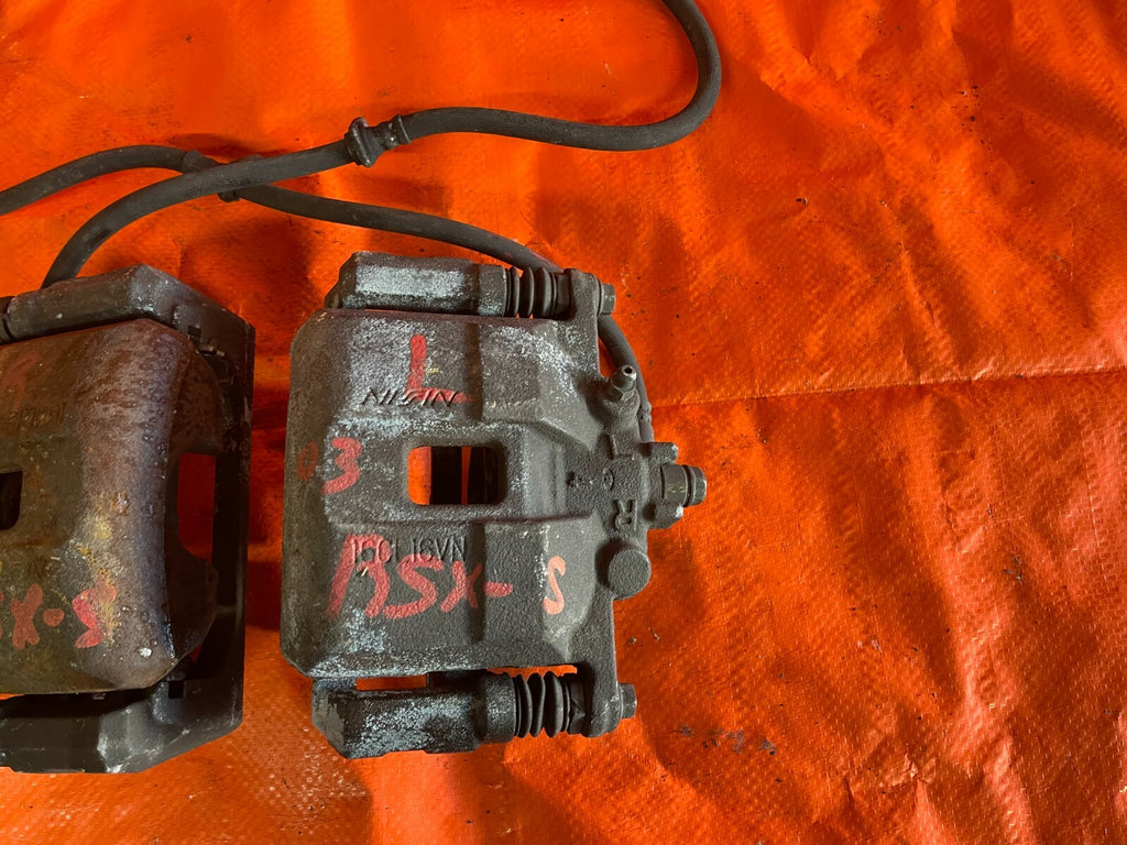 02 06 ACURA RSX TYPE S   FRONT BRAKE CALIPER SET CALIPERS LEFT AND RIGHT OEM #393