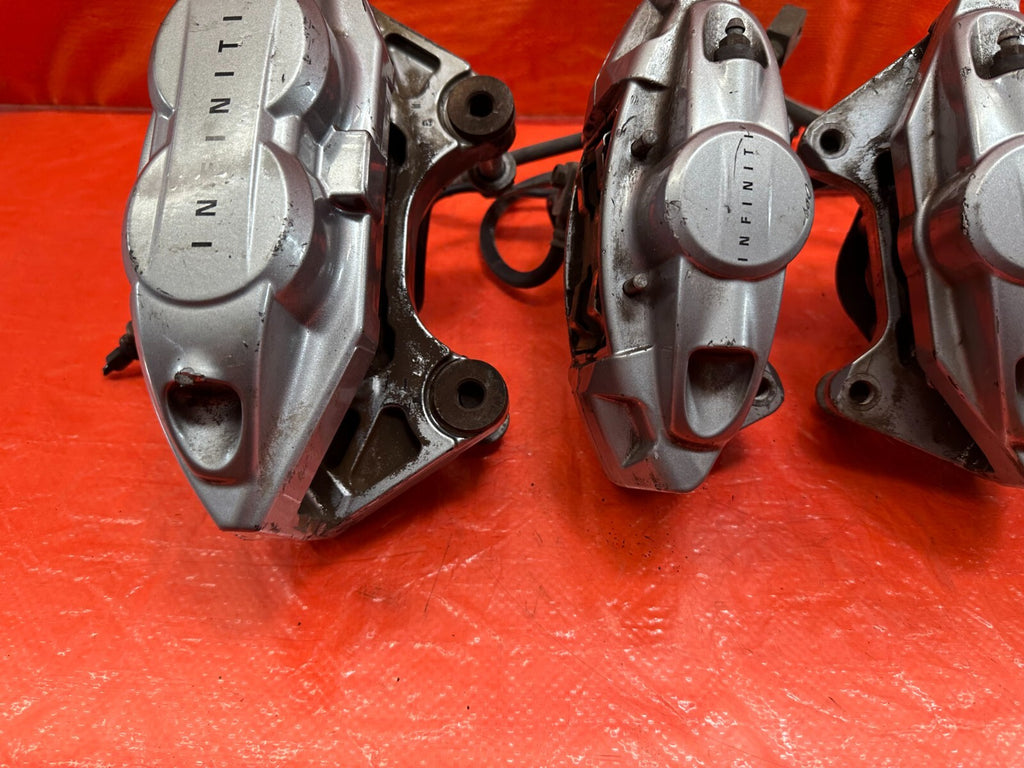 08 15 INFINITI G37 & Q60 SPORT   AKEBONO   BRAKE CALIPERS LEFT & RIGHT   OEM 19010