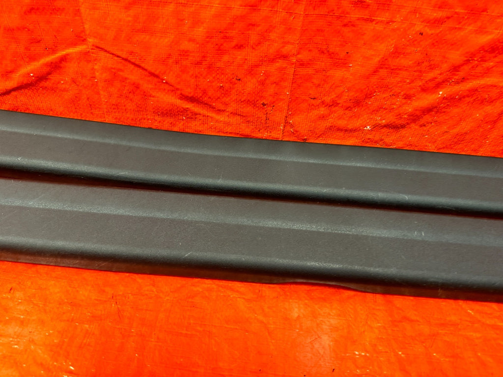 09 11 MAZDA RX8 RX 8   LEFT AND RIGHT FLOOR PILLARS SCUFF PLATE SET   OEM 3033