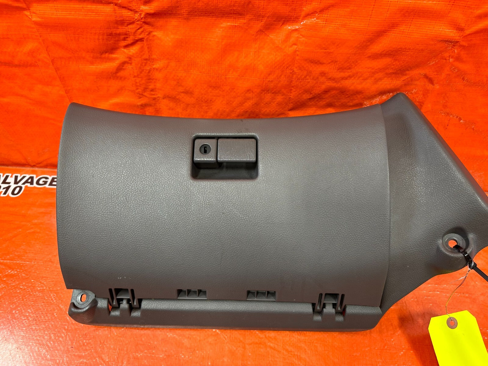 00 05 TOYOTA CELICA   GLOVE BOX   LIGHT GRAY COLOR   OEM FACTORY OE #2507