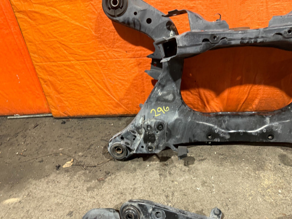 14 20 INFINITI Q50 & 16 20 Q60 REAR SUBFRAME CROSSMEMBER K FRAME W/ BRACKETS 2966