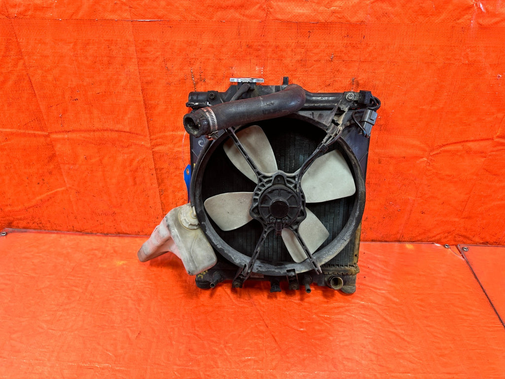 93 97 HONDA DEL SOL 92 00 CIVIC   RADIATOR W/ FAN & HOSES   OEM #3270