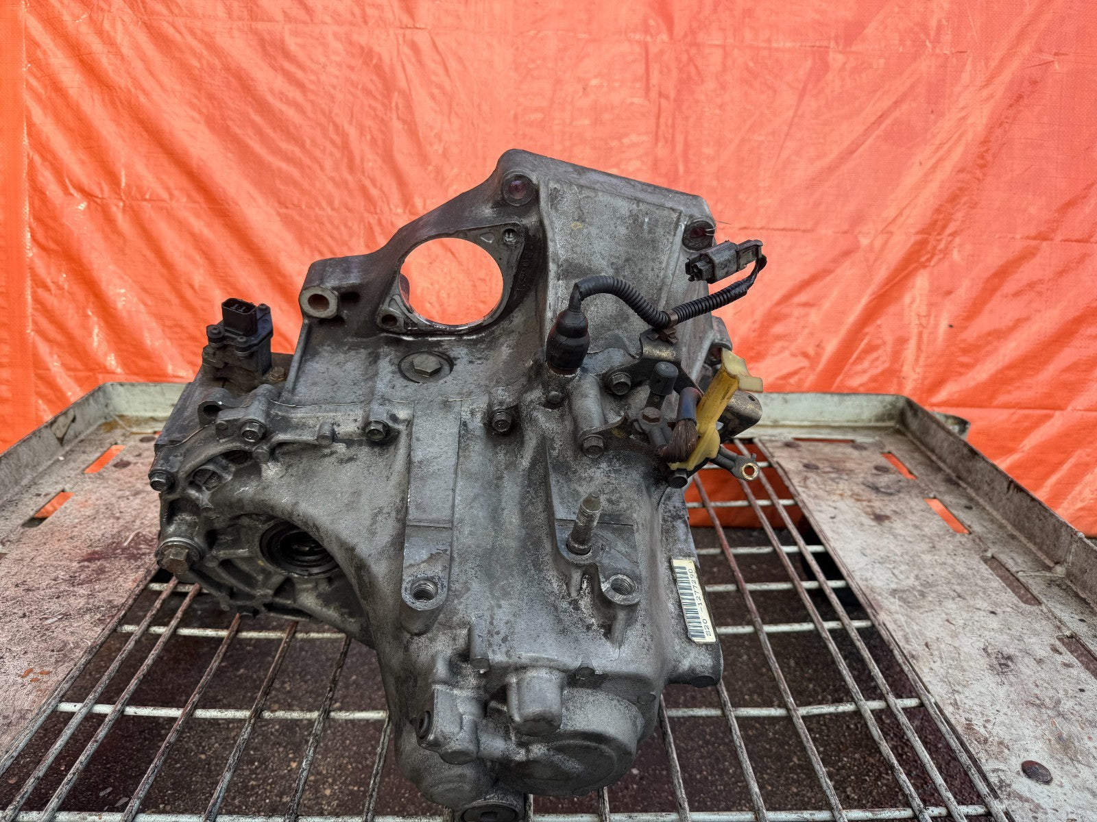 92 00 HONDA CIVIC   D16Z6 SOHC VTEC 5 SPEED MANUAL TRANSMISSION GEAR BOX   OEM3