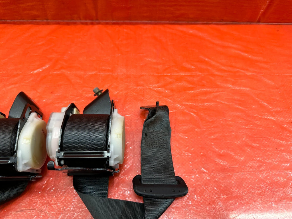 2003 HONDA CIVIC SI EP3 HATCH REAR SEAT BELT SET LEFT & RIGHT SEAT BELTS OEM 1867