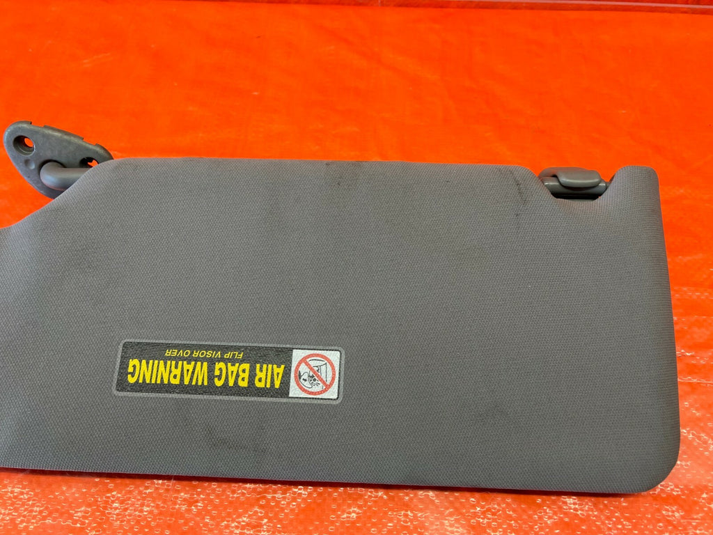 04 08 ACURA TL   SUN VISOR   PASSENGER RIGHT SIDE   GRAY COLOR   OEM FACTORY 1085