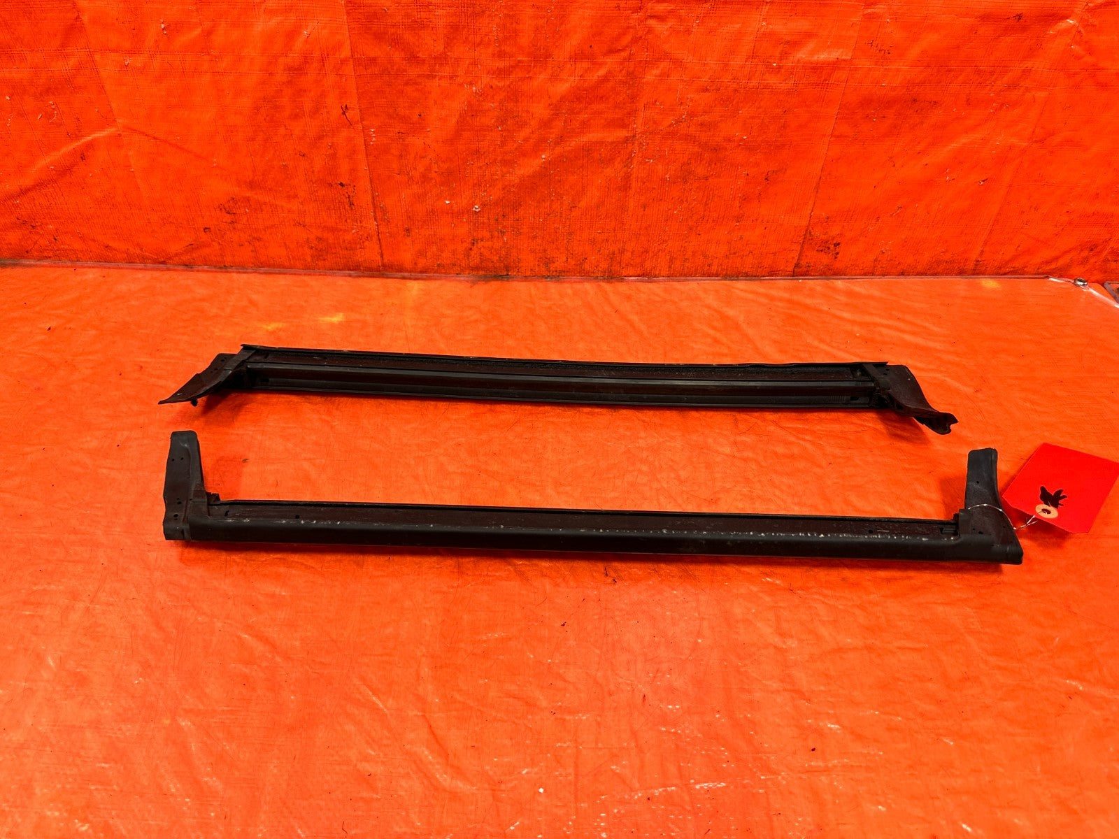 INFINITI G37 CONVERTIBLE REAR CONVERTIBLE TOP WEATHER STRIP RUBBER GASKET 310 44