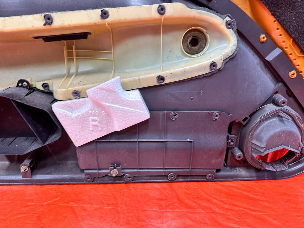 96 00 HONDA CIVIC HATCHBACK   PASSENGER RIGHT MANUAL NON POWER   DOOR PANEL OEM14