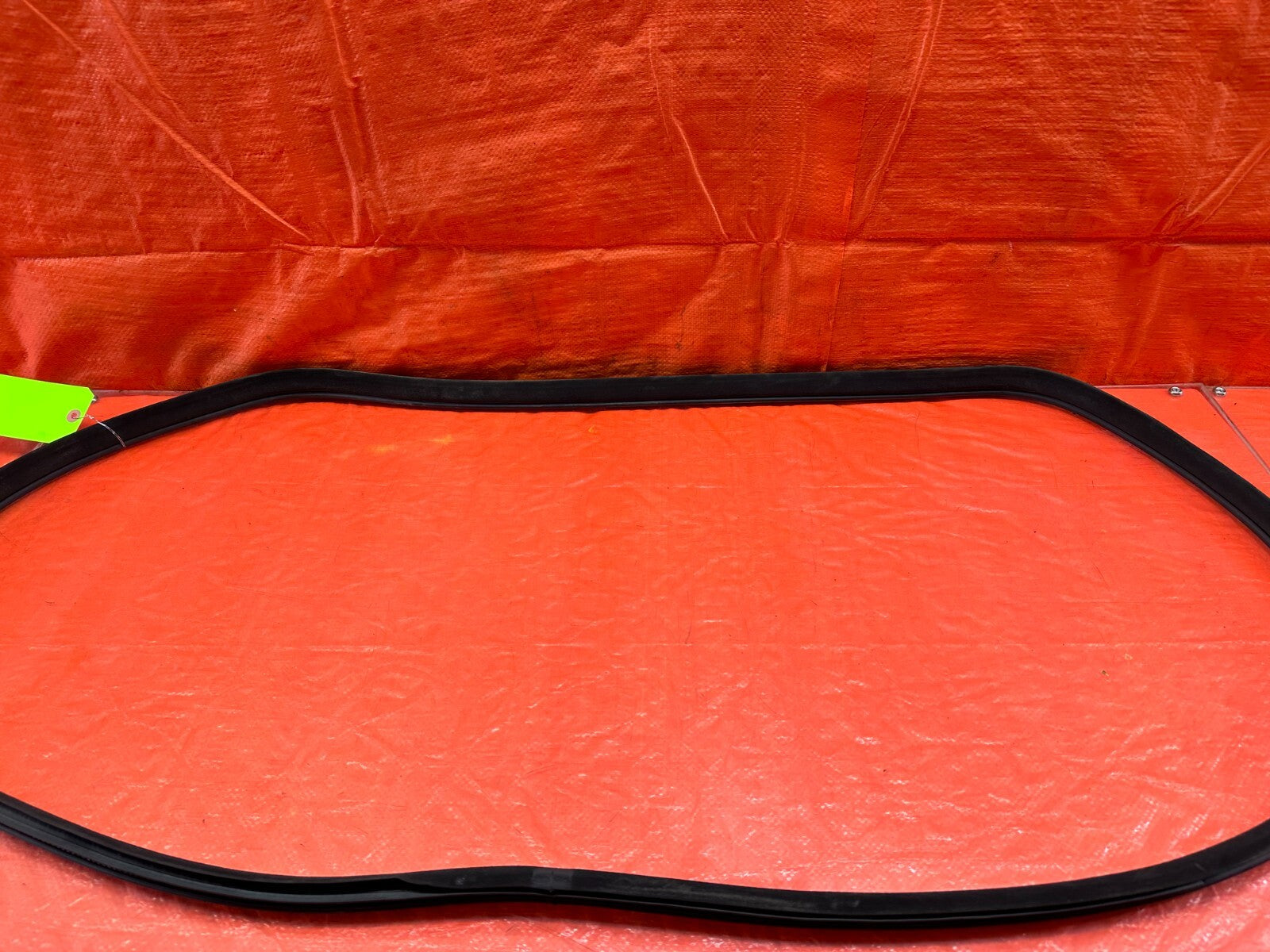 09 14 ACURA TSX   PASSENGER RIGHT REAR DOOR TO CHASSIS OPEN TRIM SEAL OEM 2333