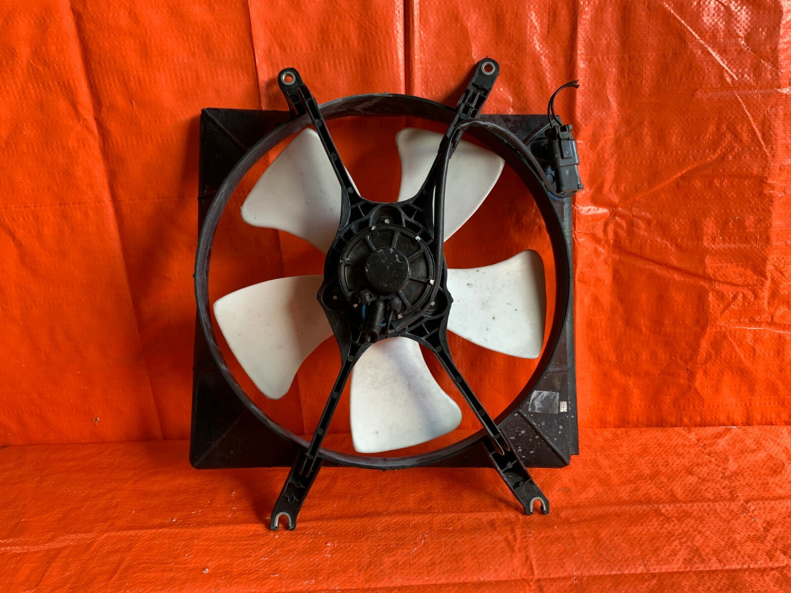 1997 97 ACURA INTEGRA LS SEDAN   RADIATOR FAN   AFTERMARKET BRAND0