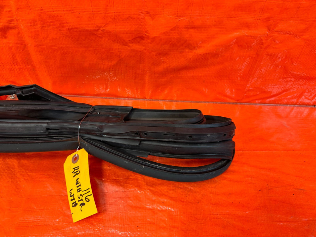 2010 10 INFINITI FX35 PASSENGER RIGHT REAR DOOR WEATHER STRIP RUBBER GASKET OEM5