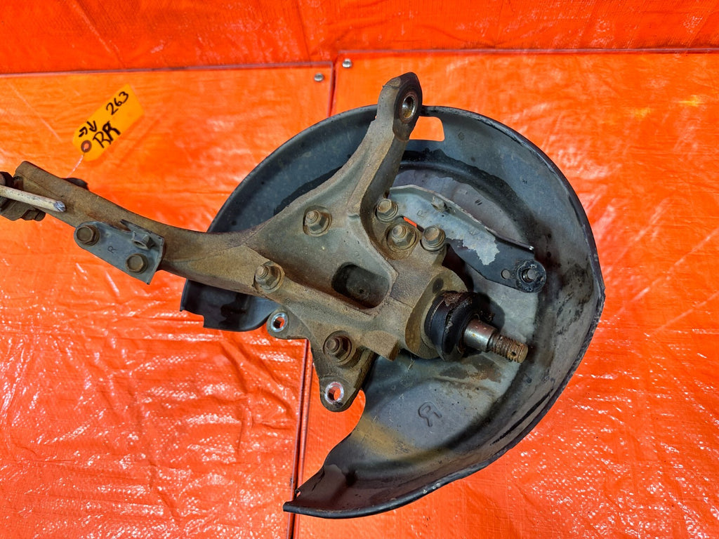 97 01 HONDA PRELUDE   PASSENGER RIGHT REAR   SPINDLE KNUCKLE HUB   OEM #26310