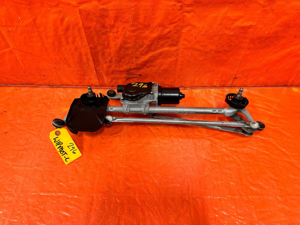 14 20 INFINITI Q50 Q60   WINDSHIELD WIPER MOTOR W/ LINKAGE   OEM FACTORY 2960