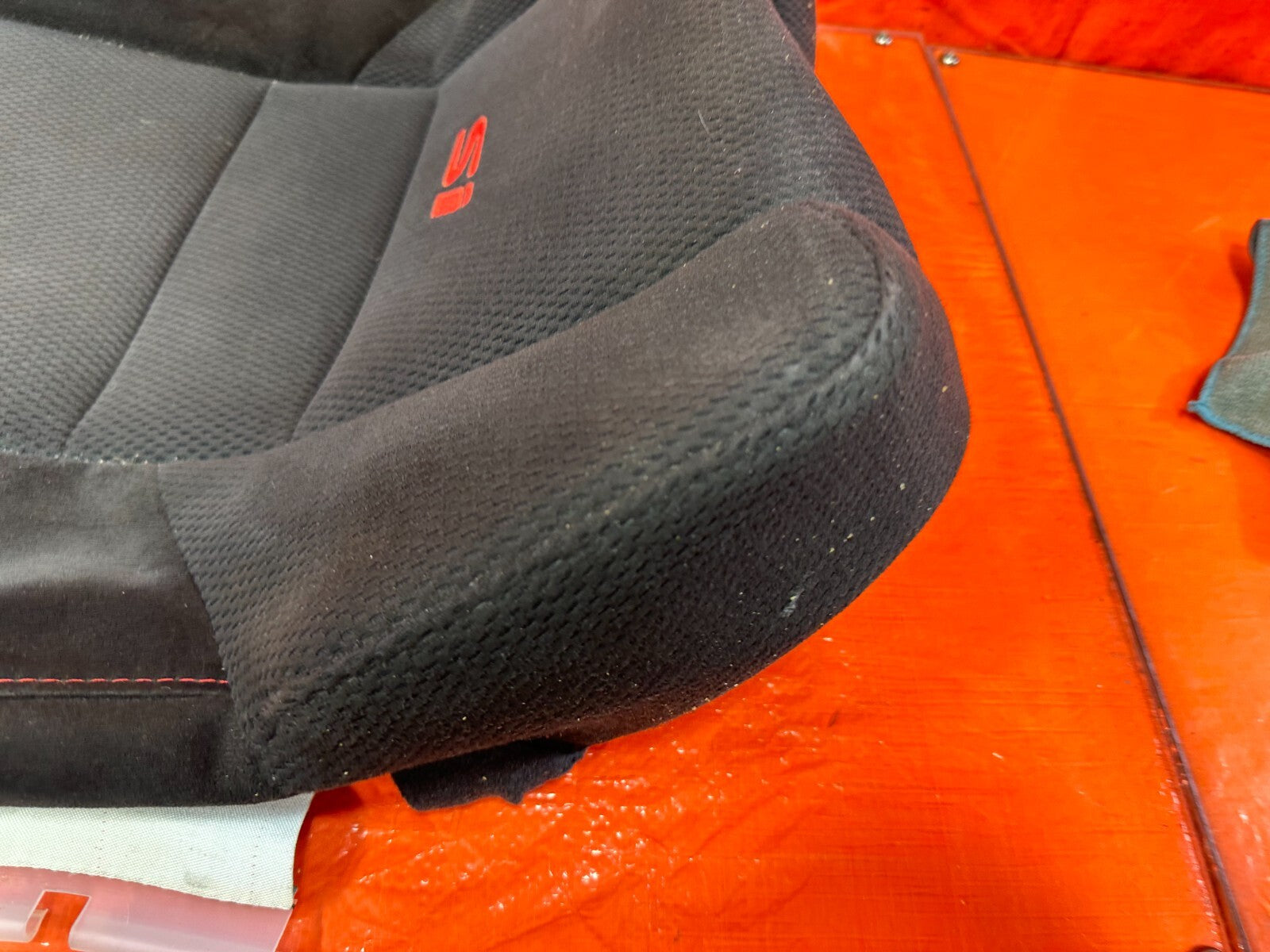 06 11 HONDA CIVIC SI DRIVER LEFT FRONT UPPER SEAT SKIN CLOTH FABRIC COVER OEM 827