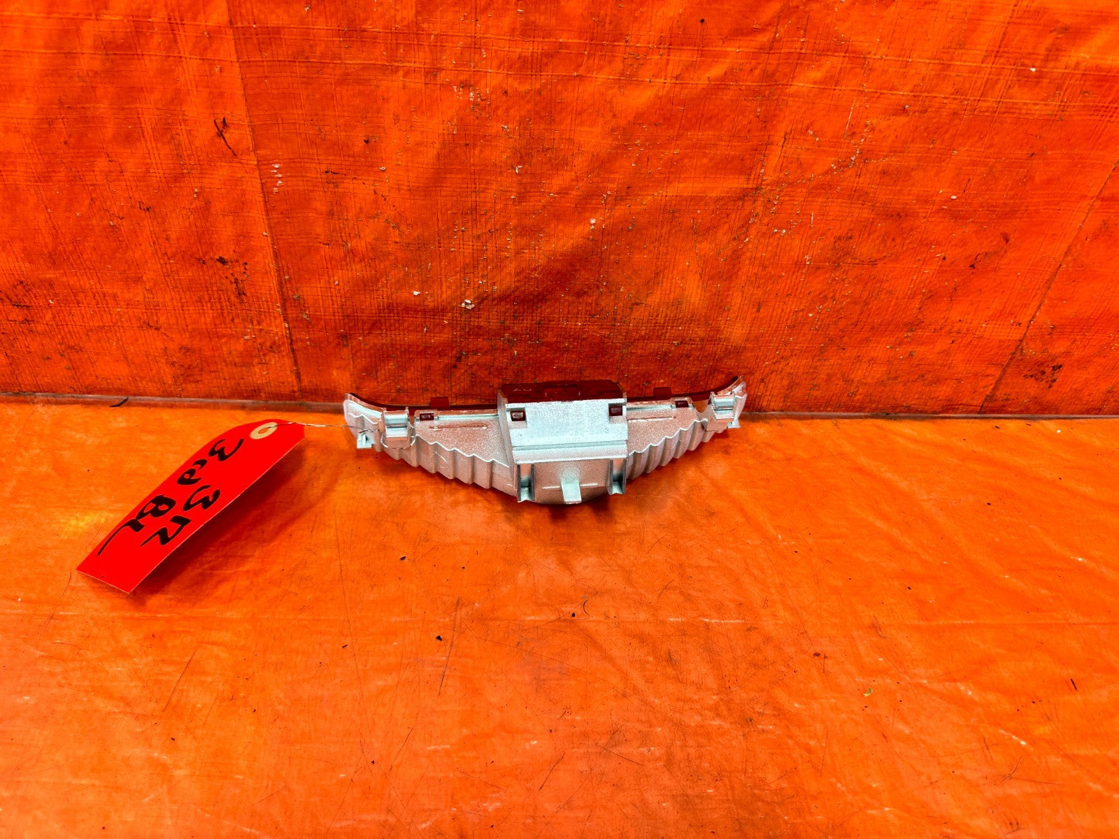 04 08 ACURA TSX   THIRD 3RD BRAKE LIGHT HIGH MOUNT STOP LAMP   OEM #3122