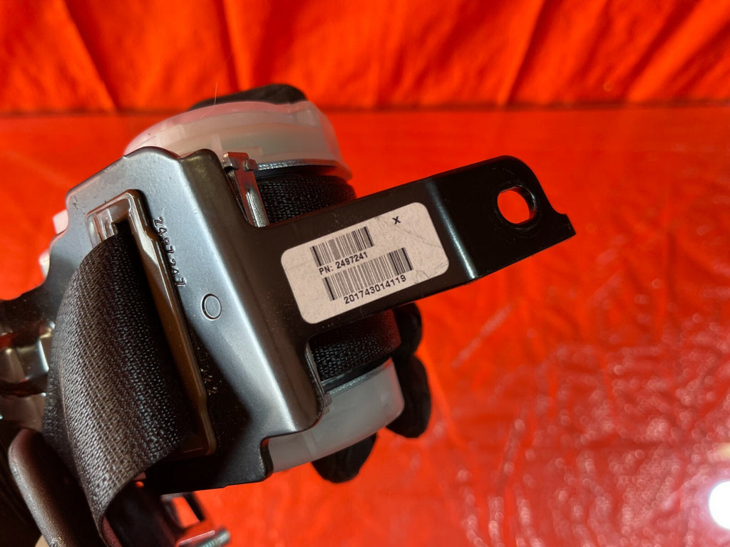 D16 20 HONDA CIVIC 2D COUPE   EX LX SI TOURING   RIGHT REAR SEAT BELT   OEM OE8