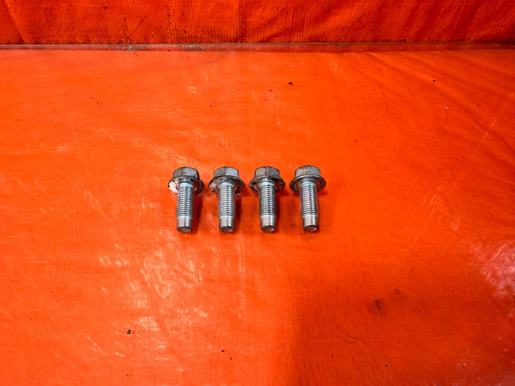 17 20 INFINITI Q60   REAR TRANSMISSION BRACKET BOLTS HARDWARE   OEM #2890