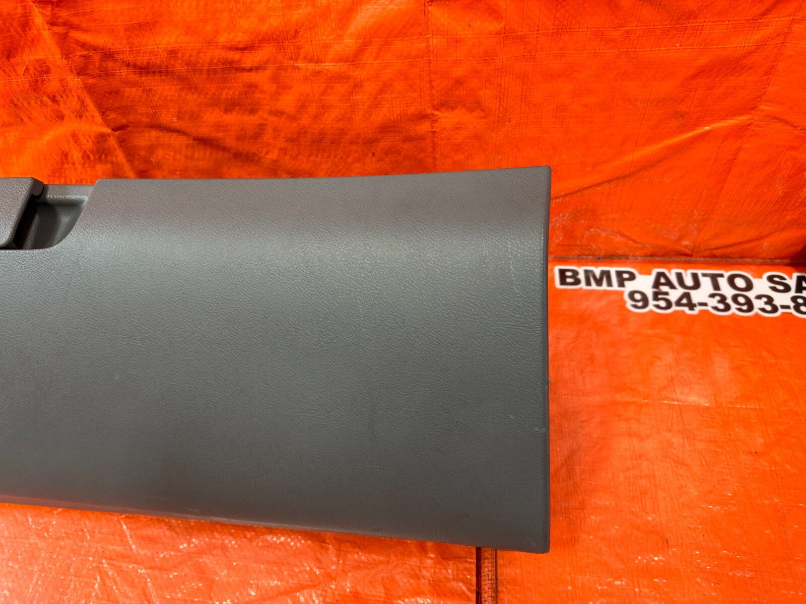 04 05 ACURA TSX   GLOVE BOX ASSEMBLY   GRAY COLOR   OEM #2554