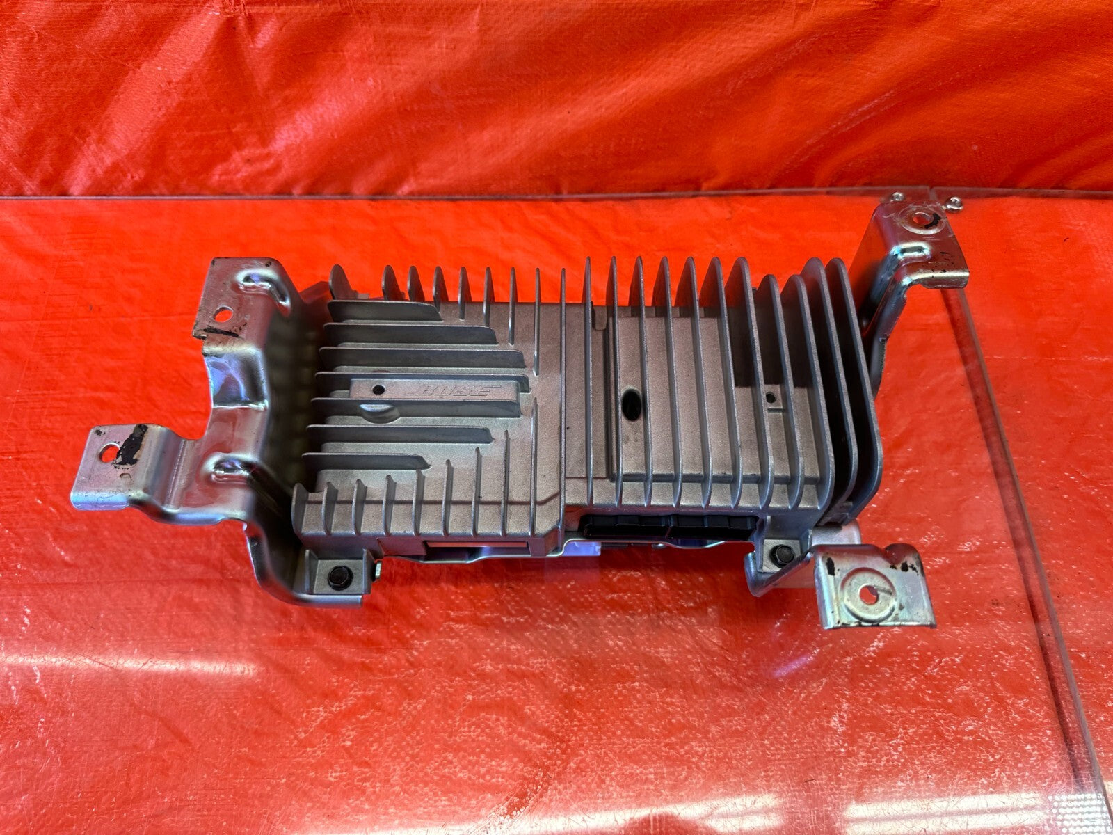 08 15 INFINITI G37 & Q60   2D COUPE   COMPLETE FACTORY BOSE AMPLIFIER   OEM #1880