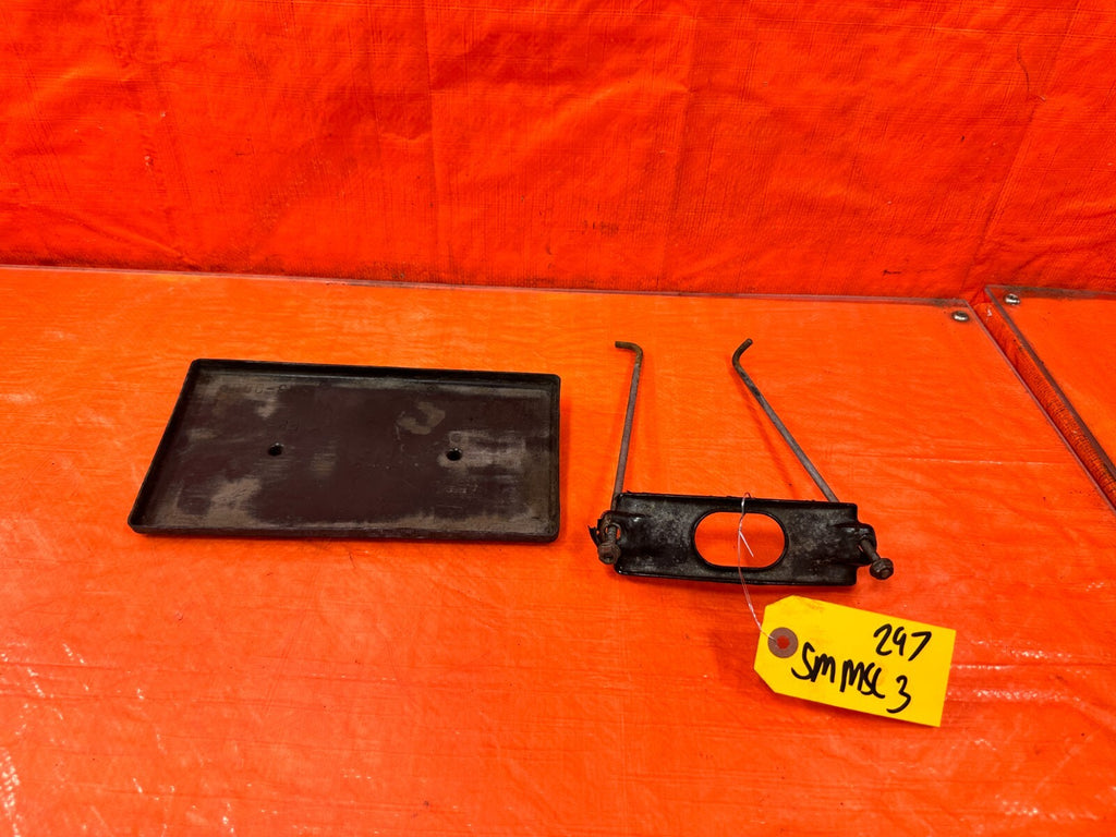 HONDA & ACURA   INTEGRA CIVIC DEL SOL   BATTERY TRAY PLASTIC AND TIE DOWN OEM 970