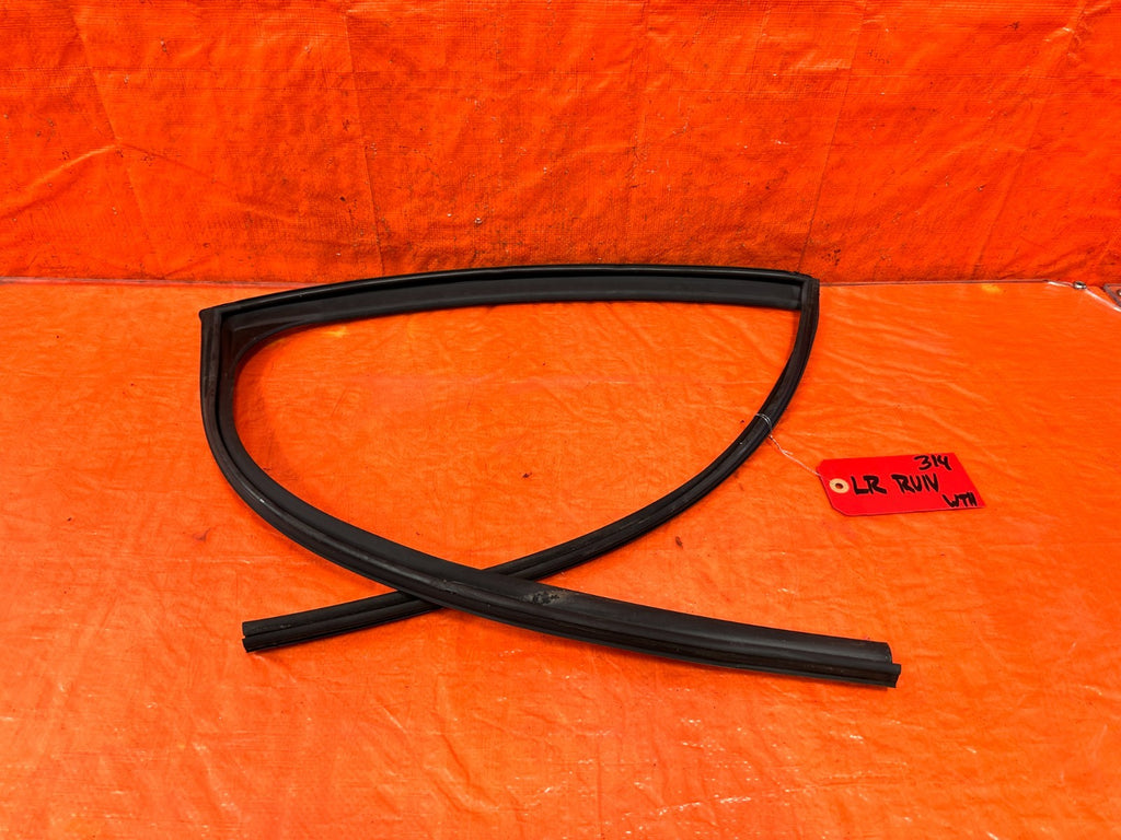 14-20 INFINITI Q50 - DRIVER LEFT REAR WINDOW GLASS RUN CHANNEL - OEM 3140