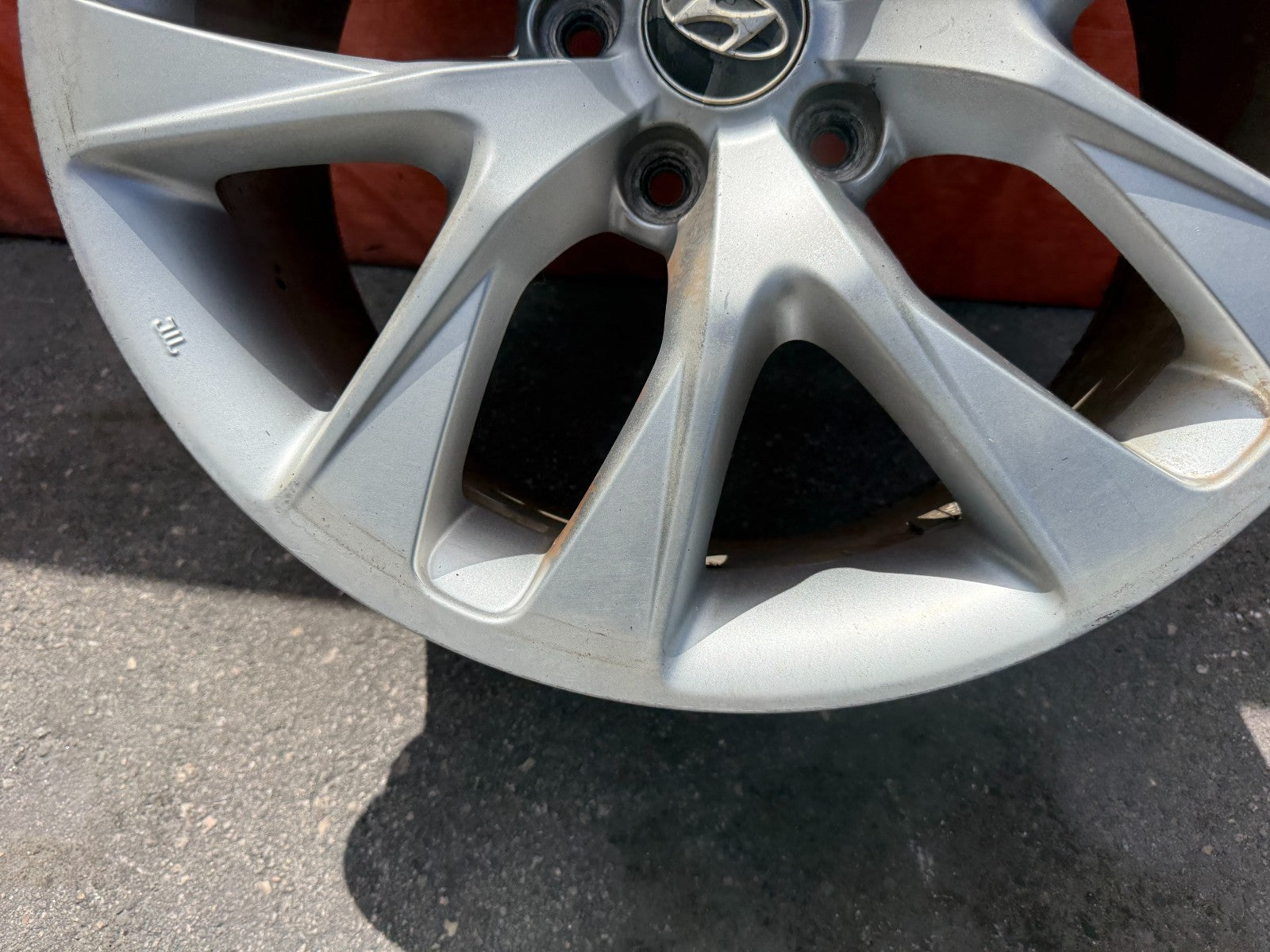 13 16 HYUNDAI GENESIS COUPE  REAR WHEEL RIM 18x8.5 +32   OEM FACTORY #326 35