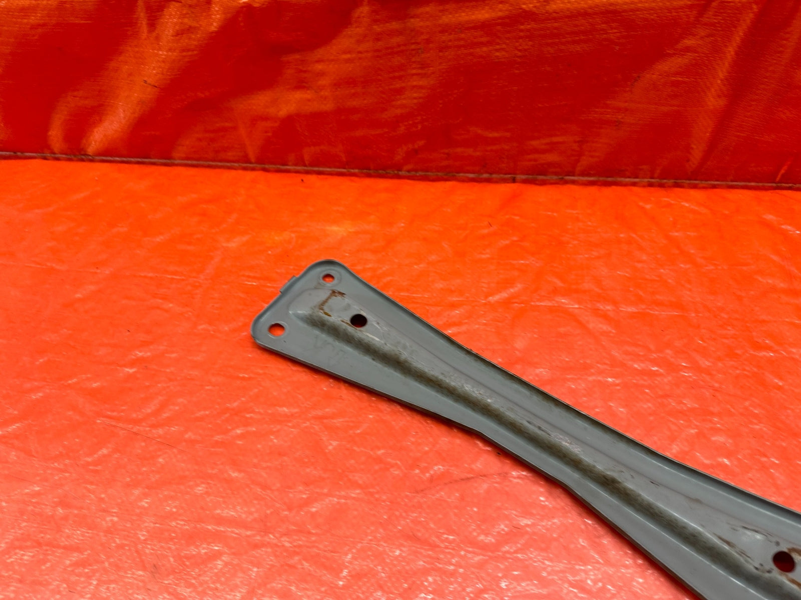 14 20 INFINITI Q50   FRONT CENTER RADIATOR SUPPORT BRACE BRACKET   OEM #2159