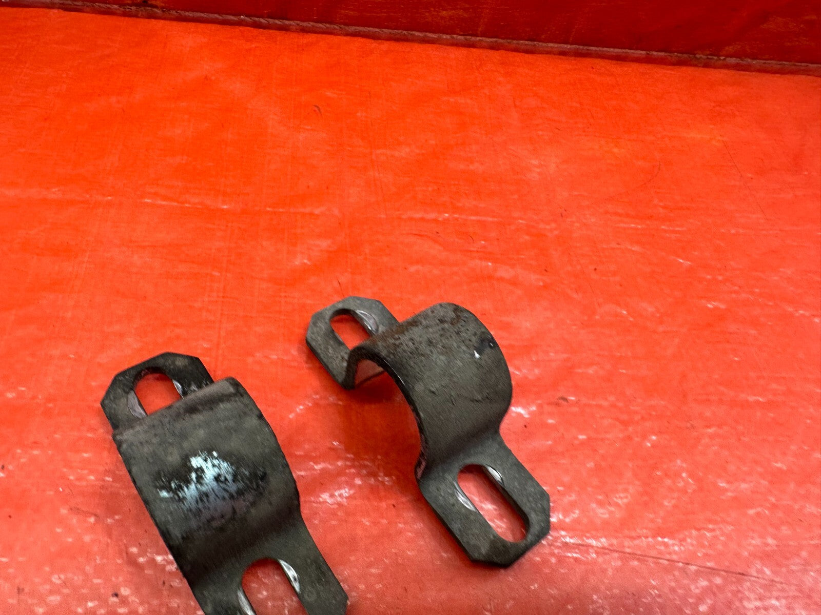09 12 LANCER EVOLUTION X EVO 10 FRONT SWAY BAR MOUNTING BRACKETS LEFT RIGHT #2068