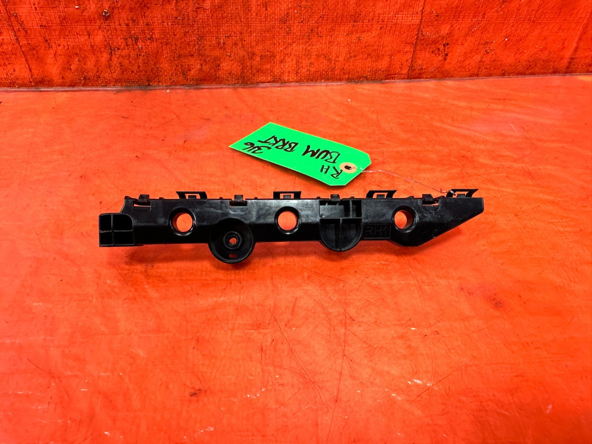 16 24 INFINITI Q50   RIGHT REAR BUMPER BRACKET   OEM 3161
