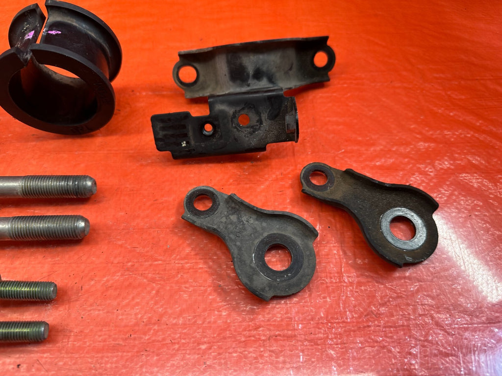 08 12 HONDA ACCORD SEDAN   POWER STEERING RACK BRACKETS HARDWARE OEM #2392