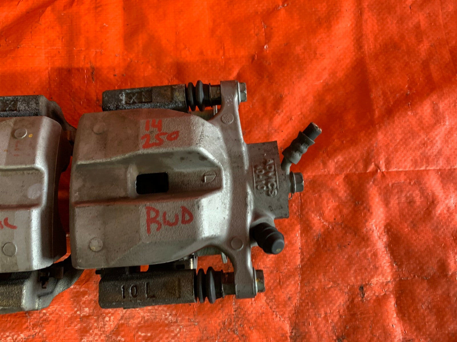 2015 LEXUS IS 250 IS250   RWD   REAR BRAKE CALIPER SET CALIPERS LEFT RIGHT OEM1