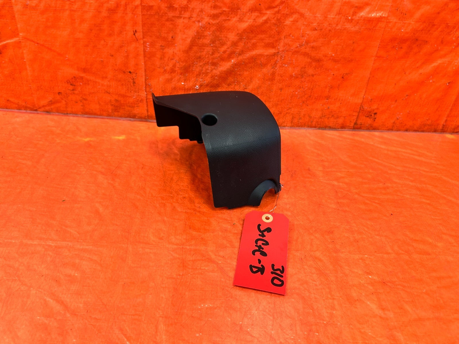 09 15 INFINITI G37 CONVERTIBLE   LOWER STEERING COLUMN COVER   OEM #3103