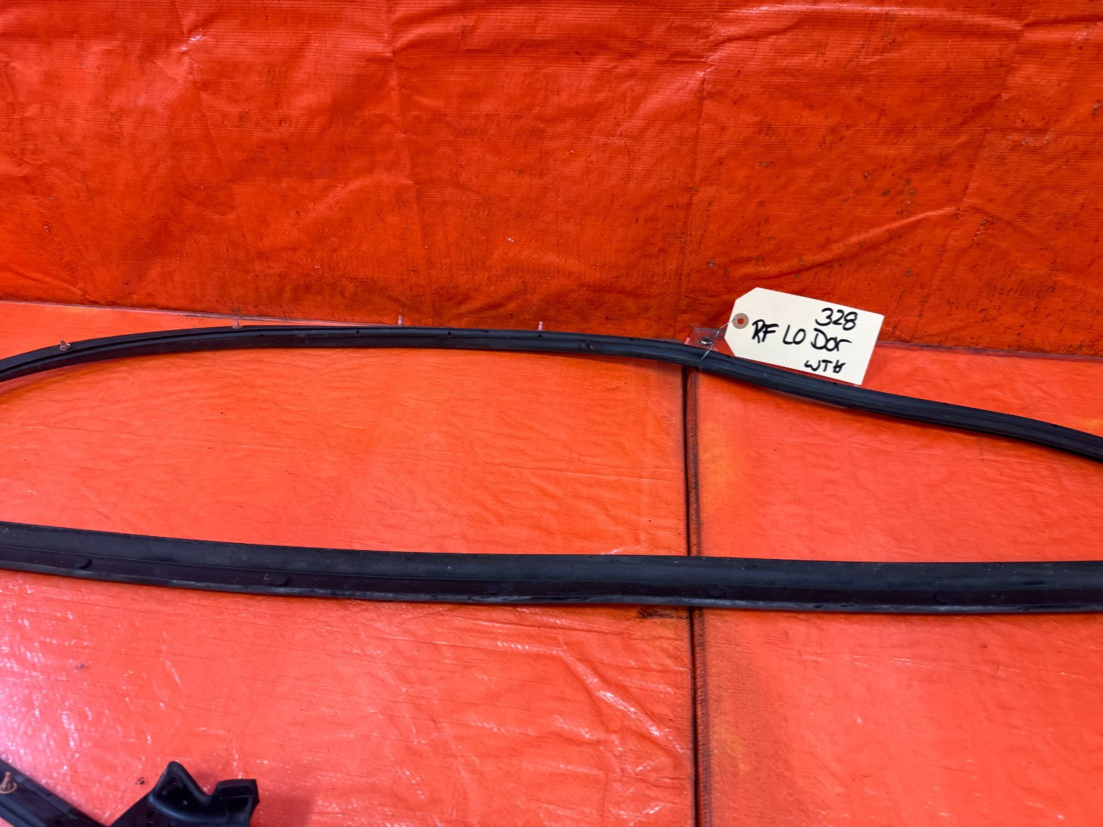 08 15 INFINITI G37 & Q60 2D COUPE RIGHT DOOR MOUNTED WEATHER STRIP OEM 3285