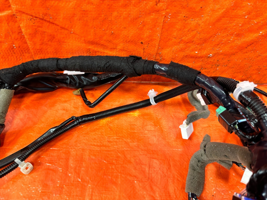 16 18 INFINITI Q50 SPORT & RED SPORT RIGHT INTERIOR WIRE HARNESS WIRING LOOM 3147