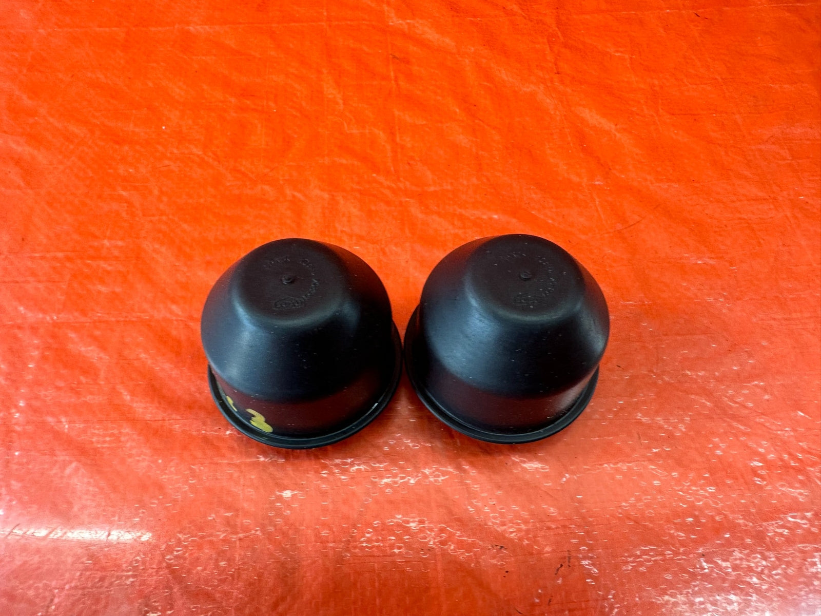 96 00 HONDA CIVIC   REAR SHOCK ABSORBER RUBBER COVERS CAPS CLIPS TRIMS   OEM 2016