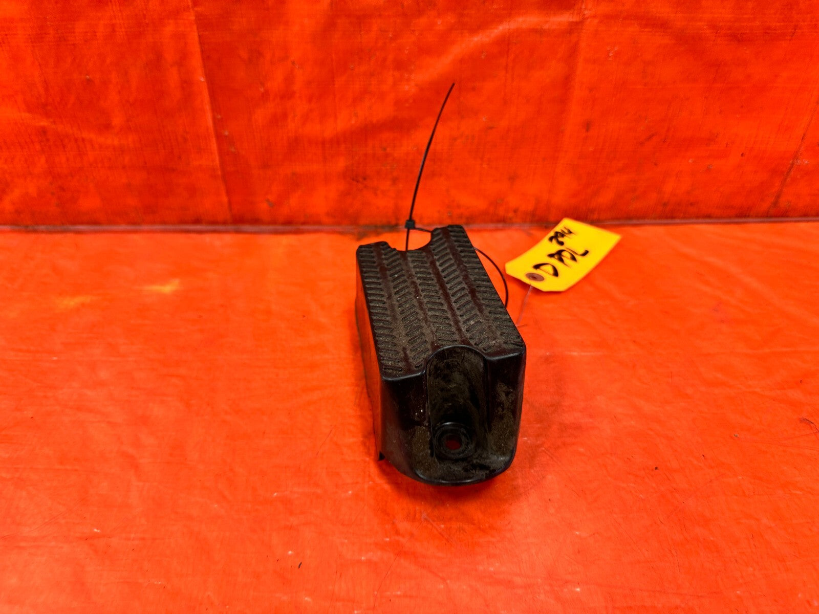92 00 HONDA CIVIC   DEAD EXTRA PEDAL FOOT REST DELETE   OEM FACTORY OE #2942