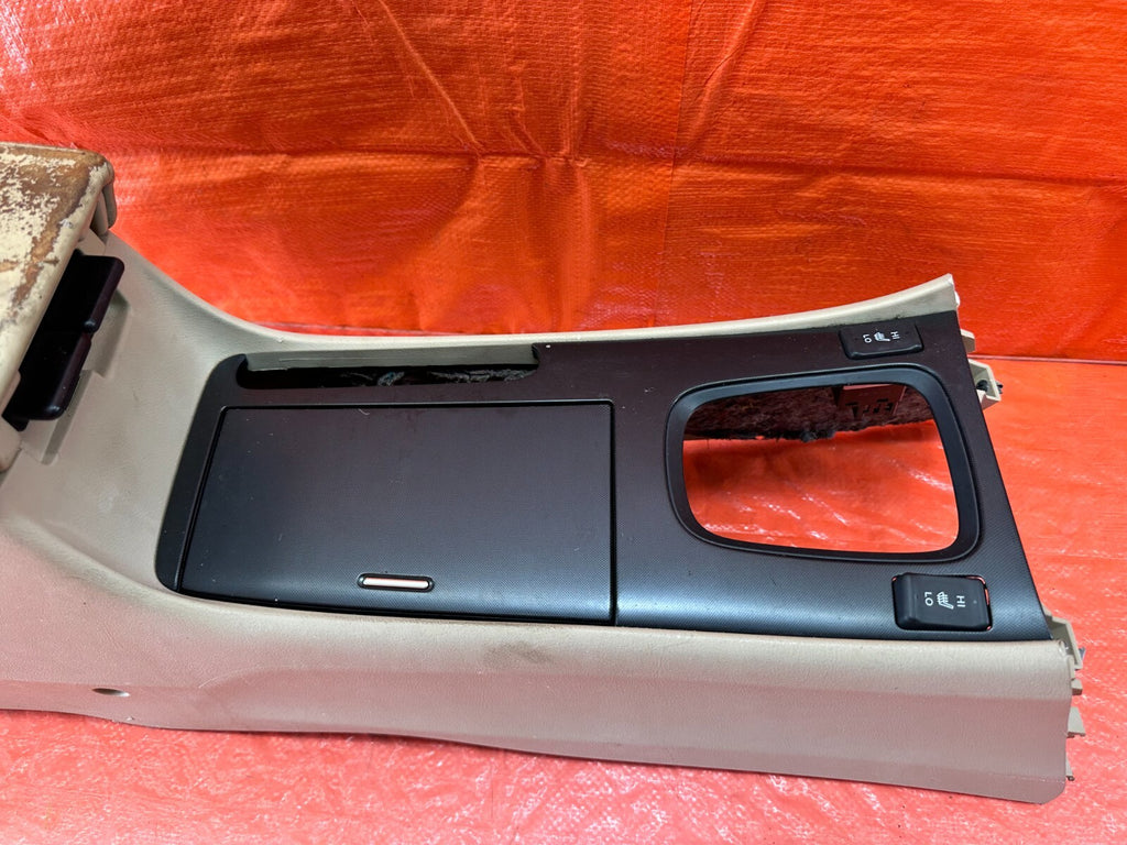 04 08 ACURA TSX   ARM REST / CENTER CONSOLE STORAGE COMPARTMENT BIN TAN OEM #19613