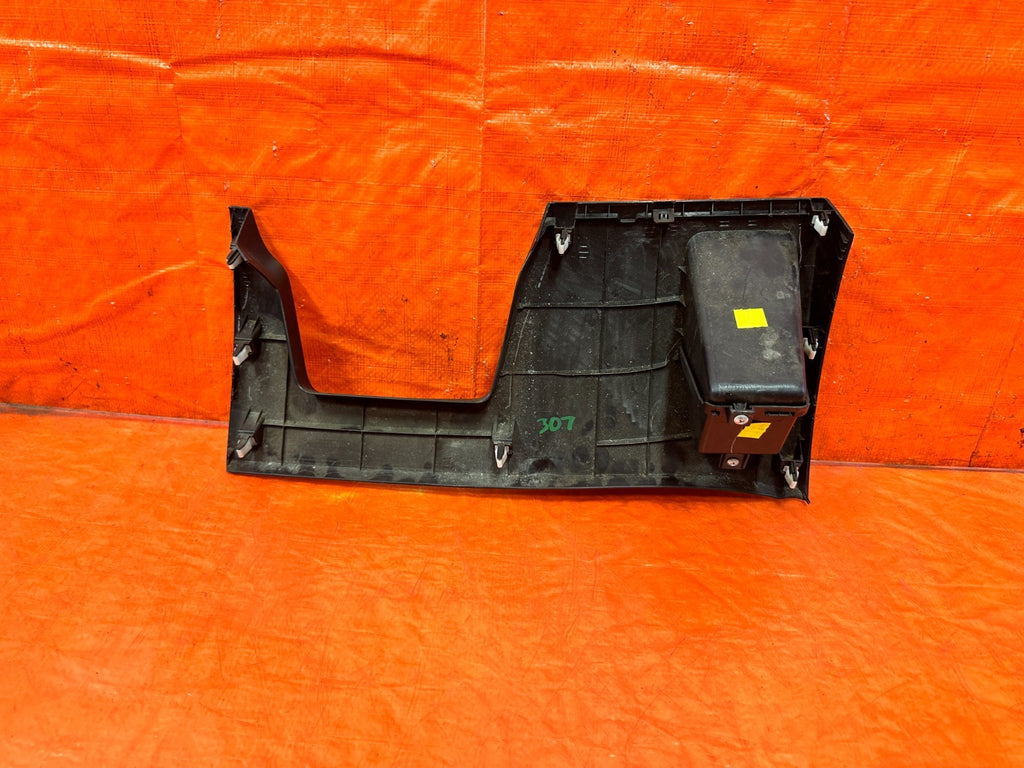 06 11 HONDA CIVIC   KNEE TRIM UNDER STEERING COLUMN LOWER COVER   OEM #3073