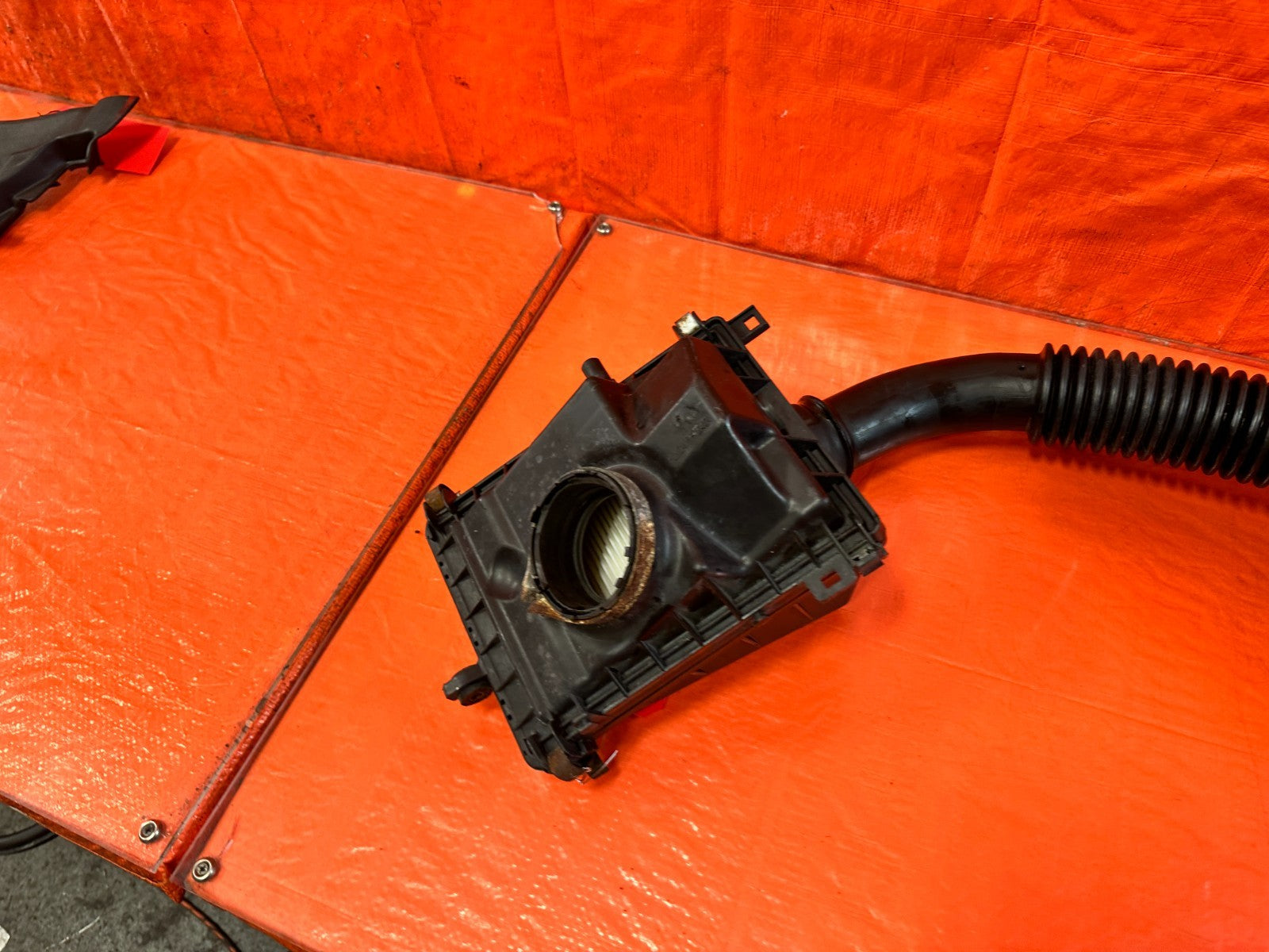 96 00 HONDA CIVIC / NON VTEC D16Y7 FACTORY INTAKE SYSTEM AIR BOX W/ ALL ARMS OEM12