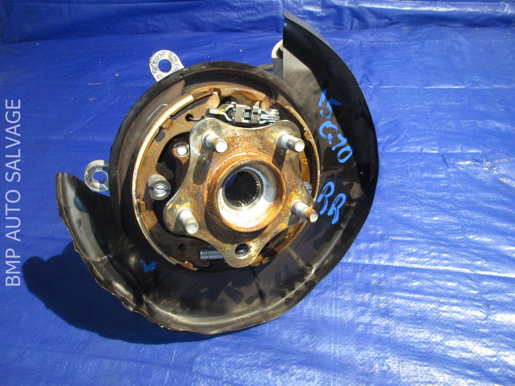OEM 2014   2016 INFINITI Q70 3.7L RWD PASSENGER RIGHT REAR SPINDLE KNUCKLE HUB2